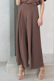 Pleated Wide Leg Pants