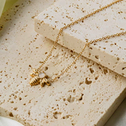 DIANNE BEE NECKLACE - Ahri