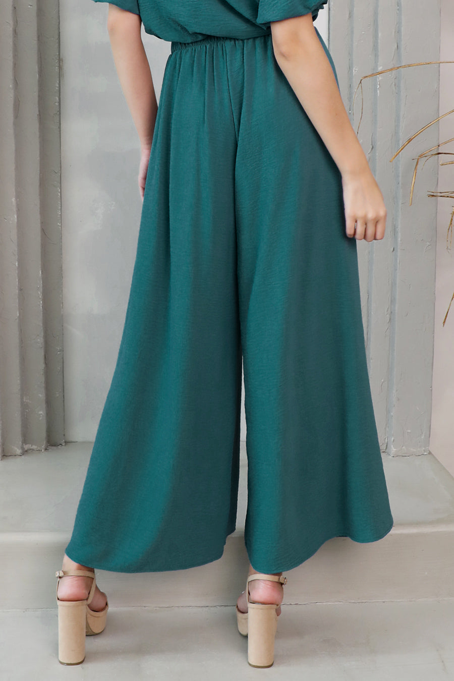 Pleated Wide Leg Pants