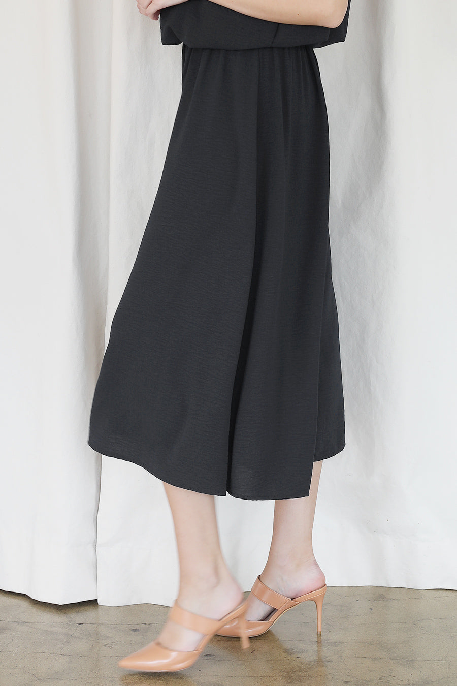 P-8917-BLACK-SIDE.jpg