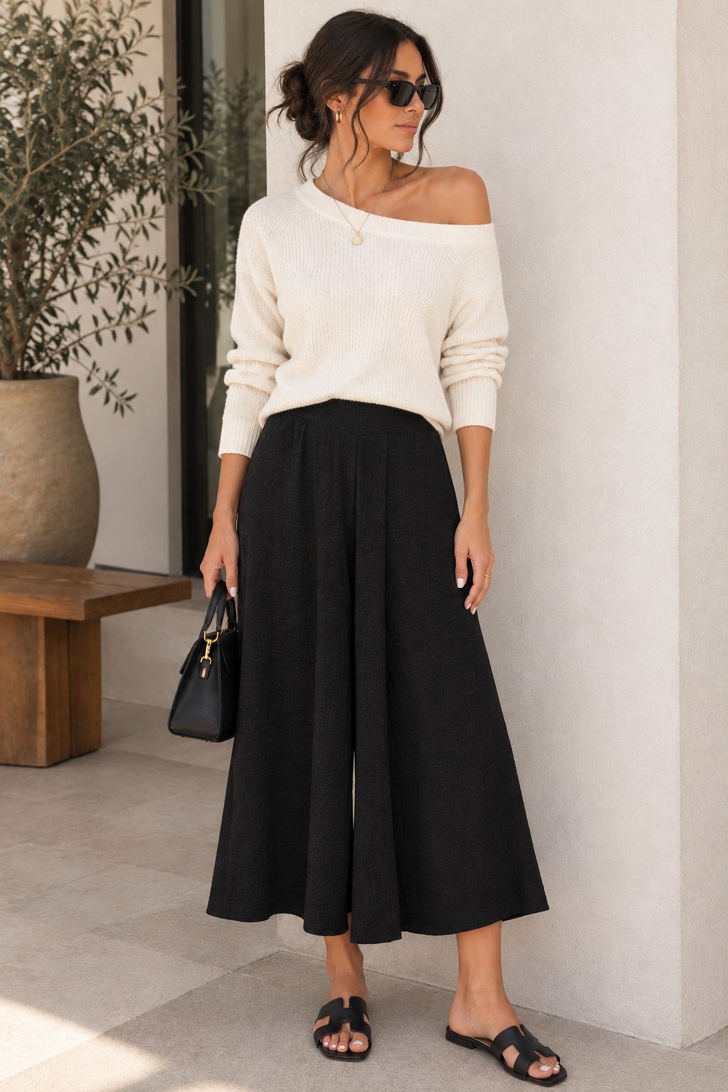 P-8917BLACKLIFESTYLE.png
