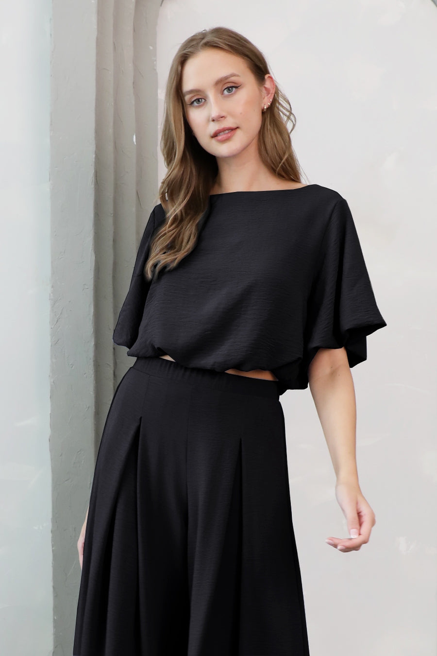 Matte Crepe Bubble Sleeve Crop Top